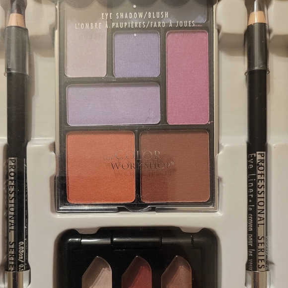 New Color Workshop Color Expressions Makeup 38+ Variety Kit Gift Set - Picture 6 of 11